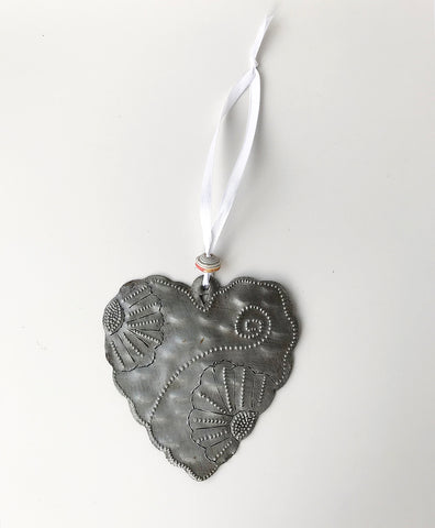 Ornament- Metal - Flower Heart